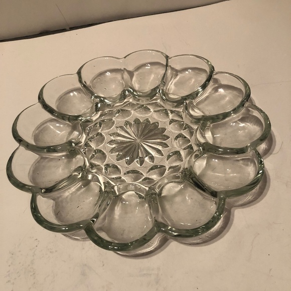 Vintage 1950’s Anchor Hocking clear glass platter for 12 devilled eggs. - Picture 1 of 7